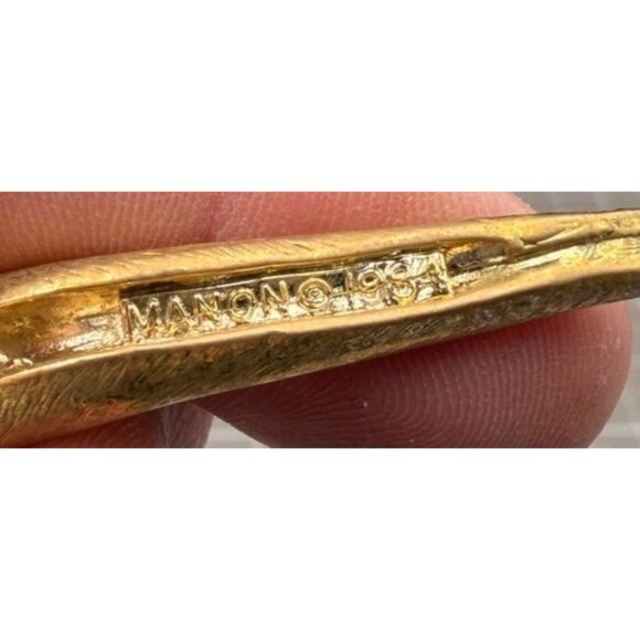 Vintage Manon Kangaroo with Joey Crystal Gold Tone Figurine Paperweight 2 5/8" - Picture 4 of 4